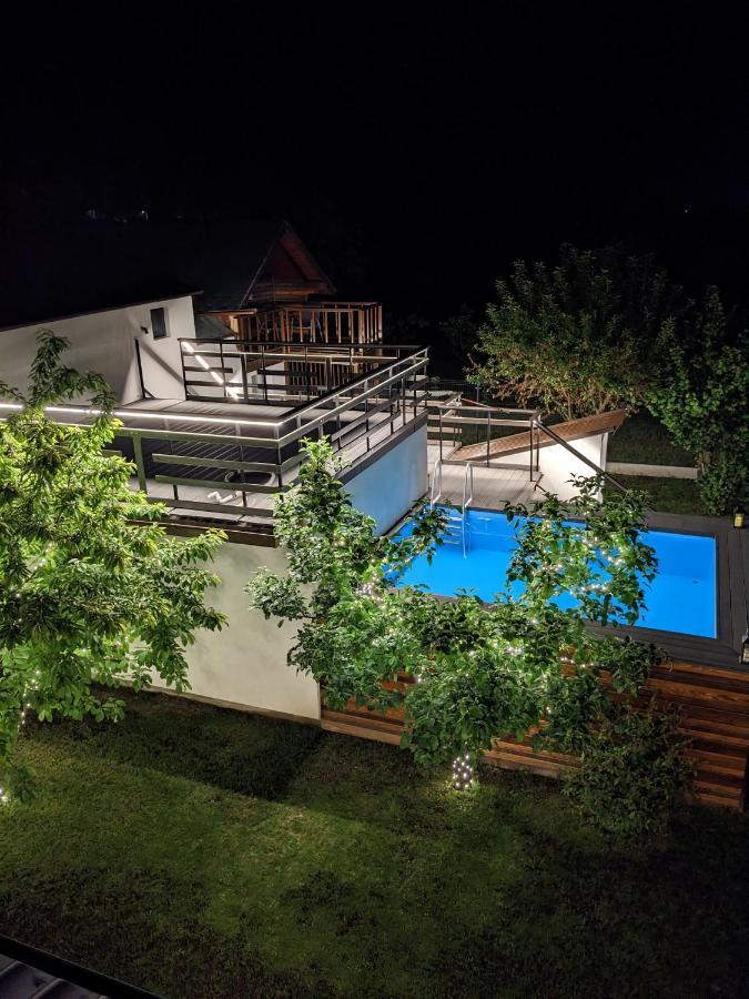 Riverside Brezoi Exterior foto