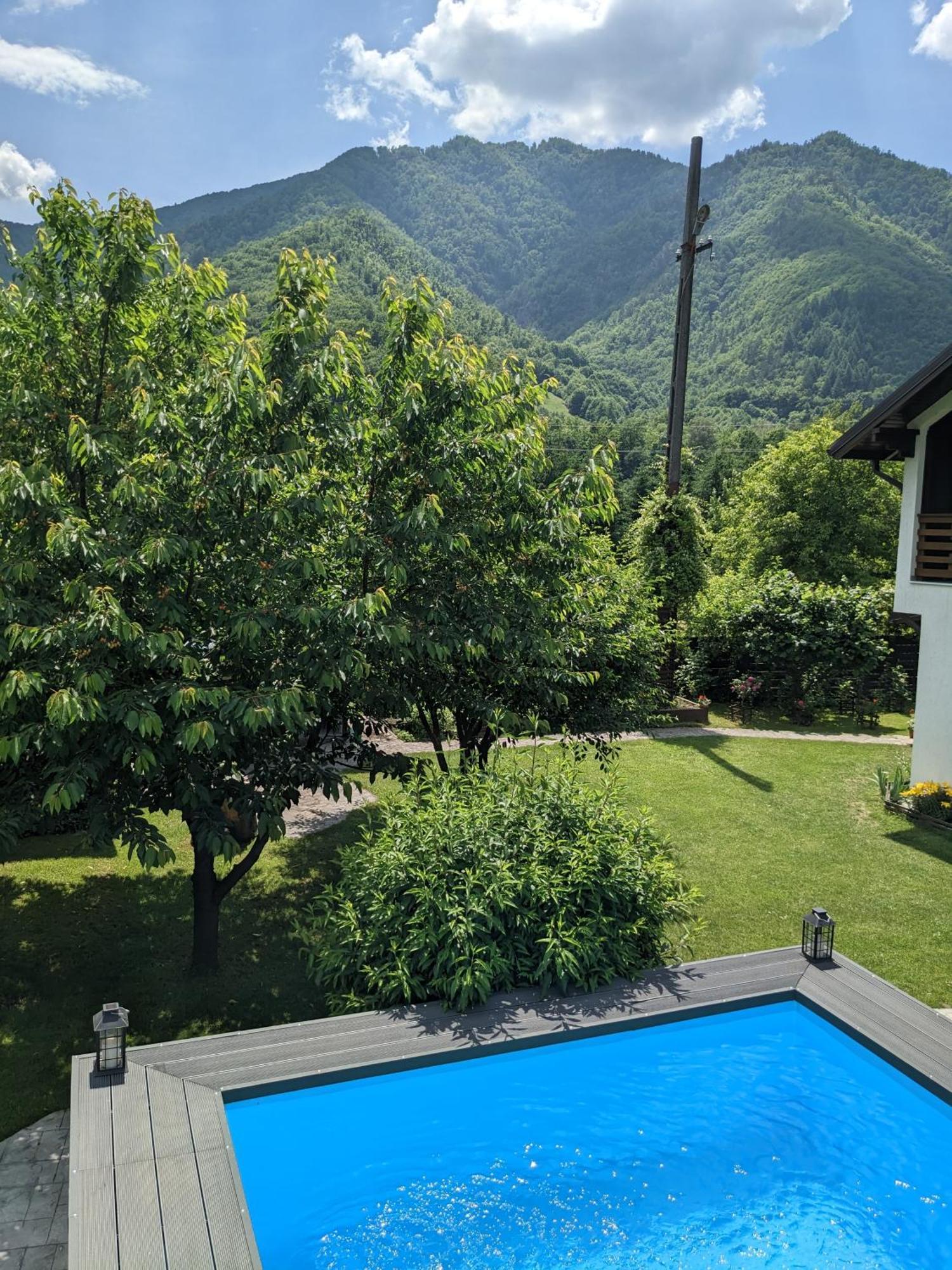 Riverside Brezoi Exterior foto